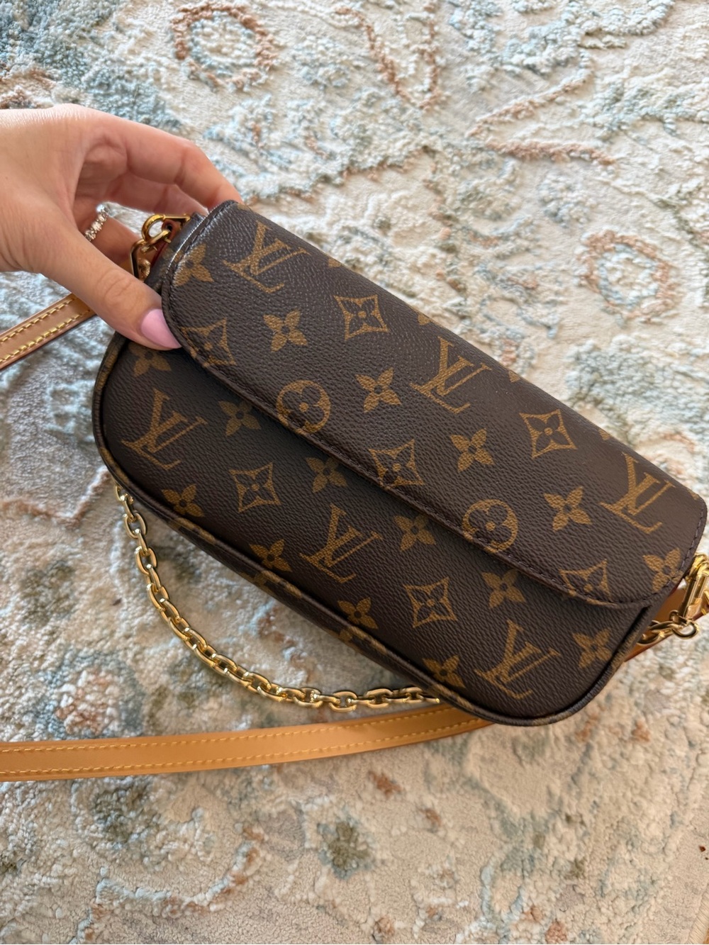 Louis Vuitton Monogram Crossbody with Gold Chain and Tan Strap